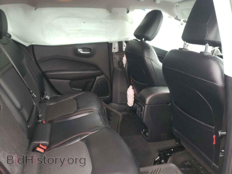 2017 Jeep COMPASS (VIN 3C4NJDDB6HT630531) — photo 10 of 12