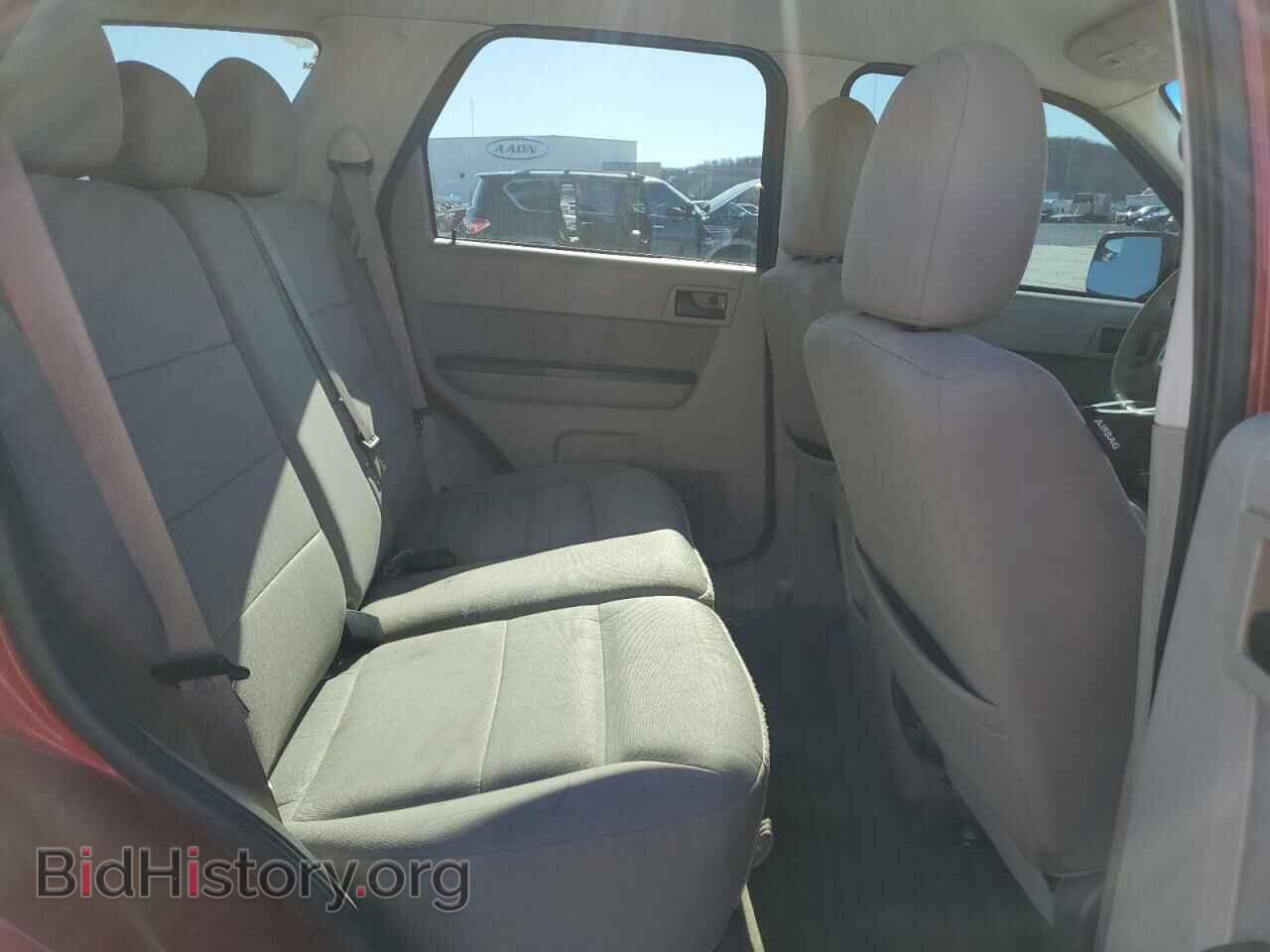 2010 FORD ESCAPE - VIN: 1FMCU0D76AKB41374 - Фото 11