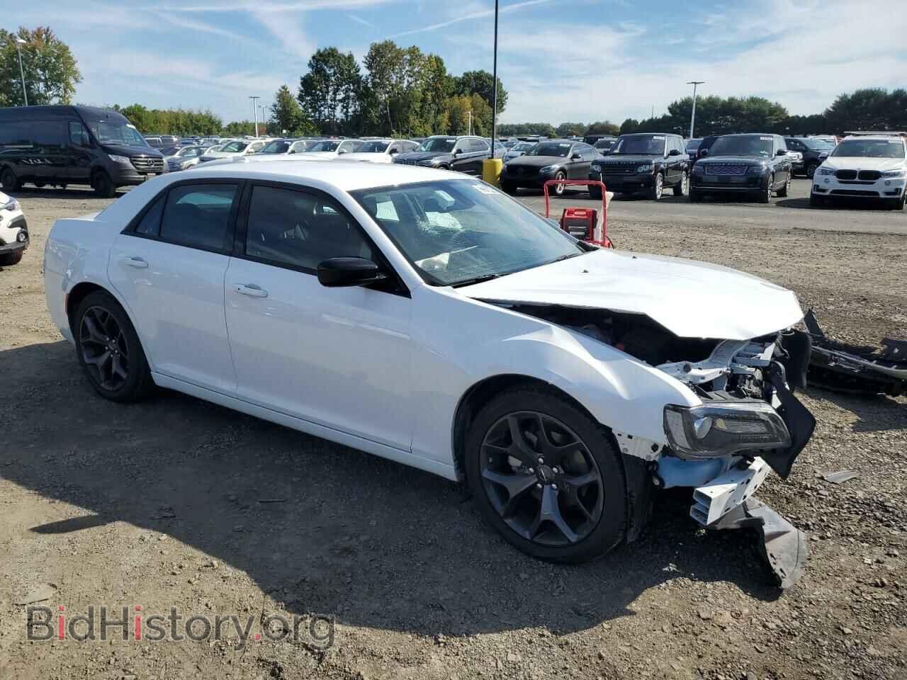 2022 CHRYSLER 300 - VIN: 2C3CCAAG0NH232840 - Фото 4