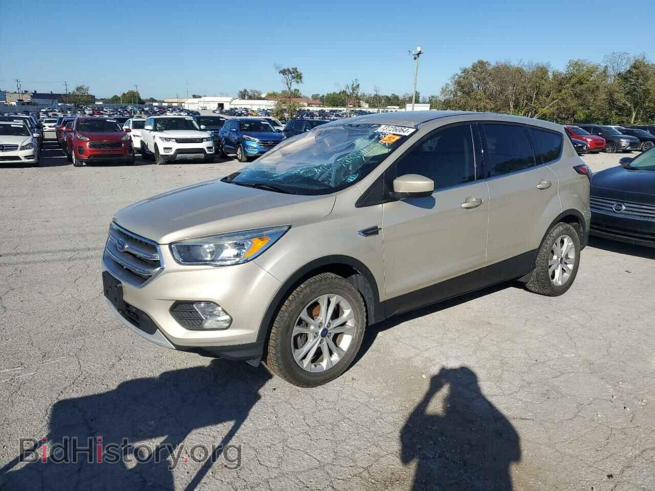 Фотография 1FMCU0GD4HUD73827 - FORD ESCAPE 2017
