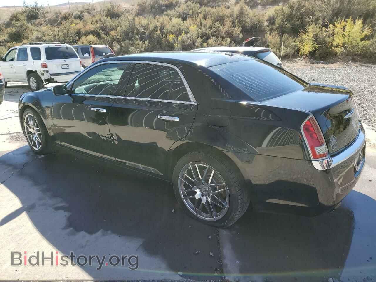 2012 CHRYSLER 300 - VIN: 2C3CCACG7CH221683 - Фото 2