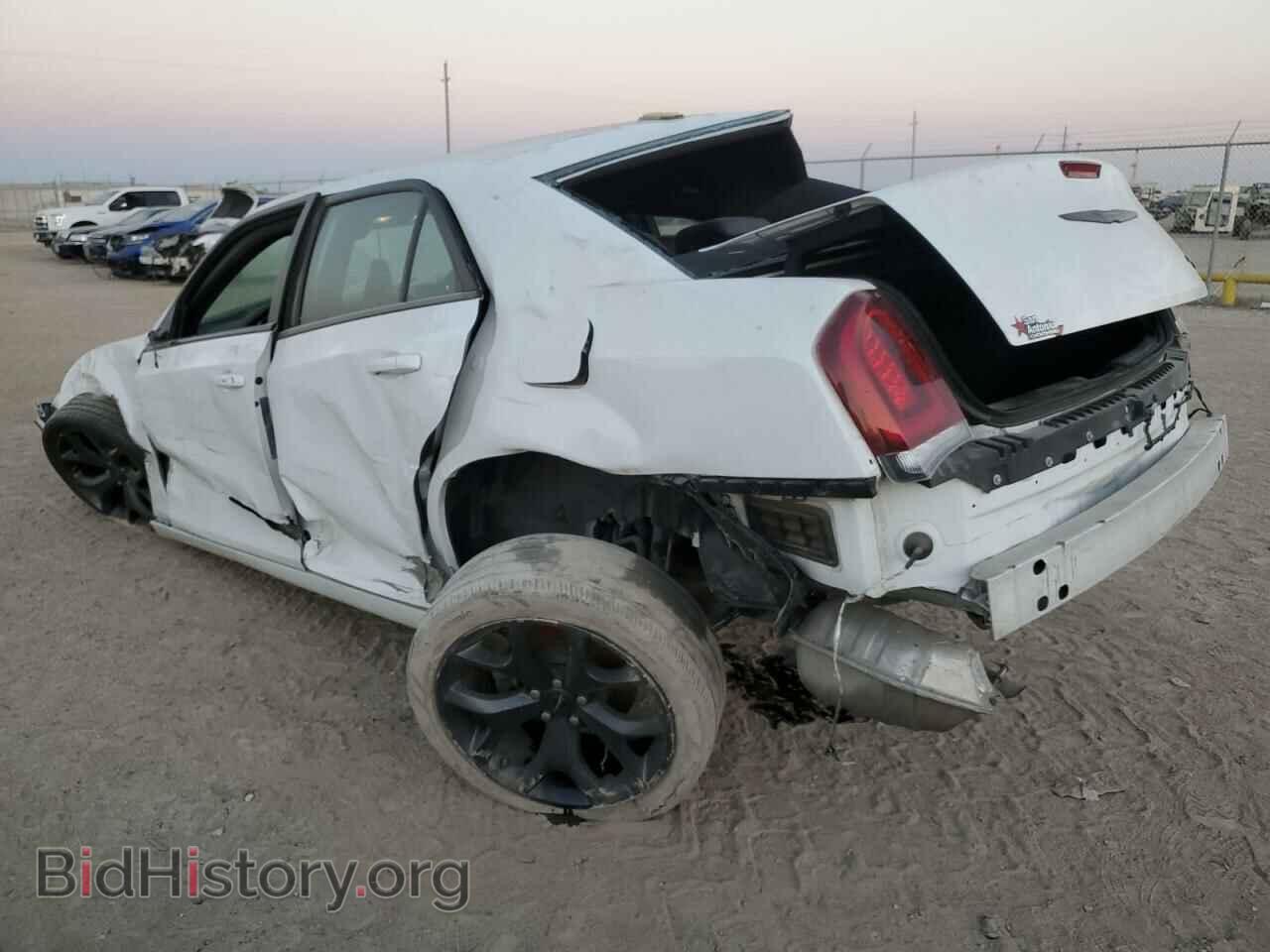2021 CHRYSLER 300 - VIN: 2C3CCABG4MH595851 - Фото 2