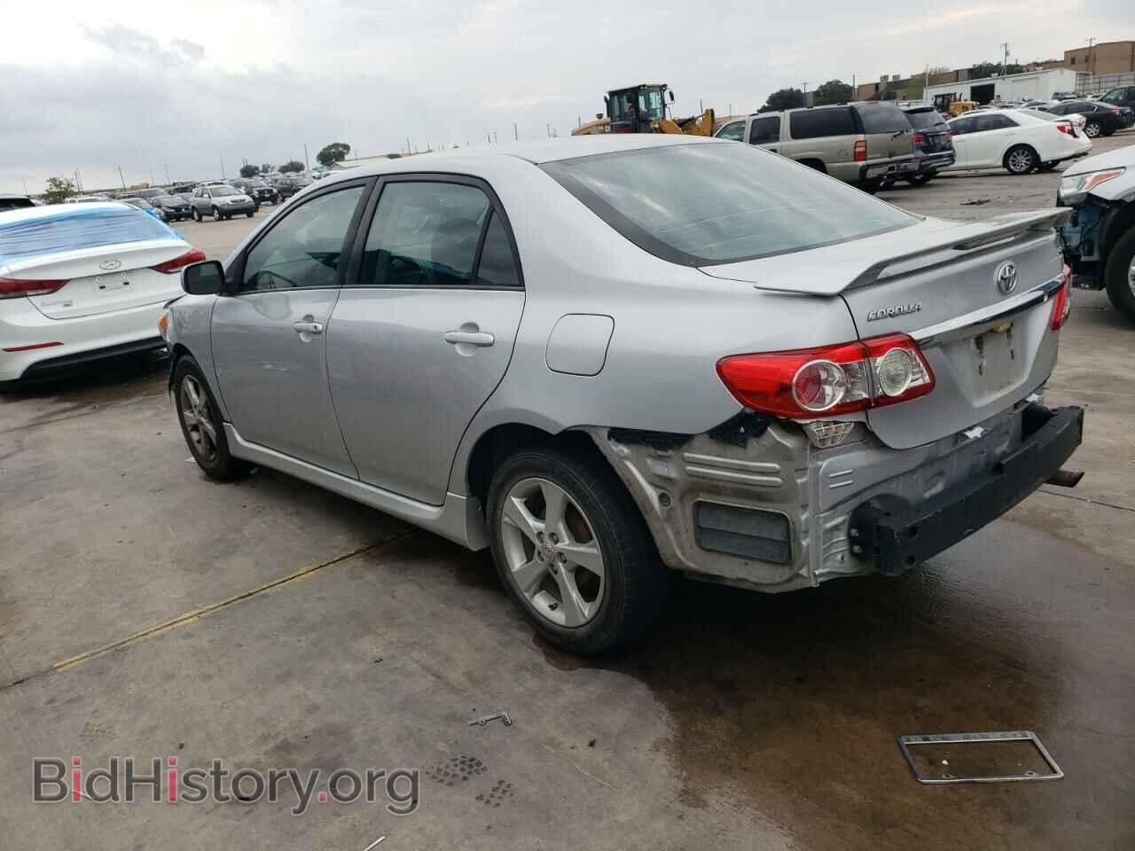 2011 TOYOTA COROLLA - VIN: 2T1BU4EE4BC646028 - Фото 2