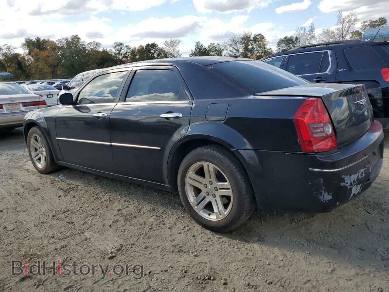 2010 CHRYSLER 300 - VIN: 2C3CA5CV1AH221011 - Фото 2