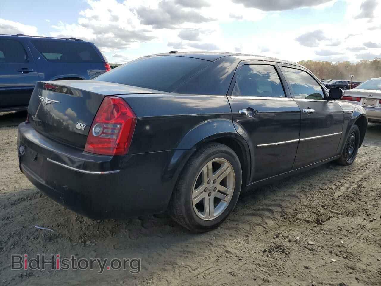 2010 CHRYSLER 300 - VIN: 2C3CA5CV1AH221011 - Фото 3