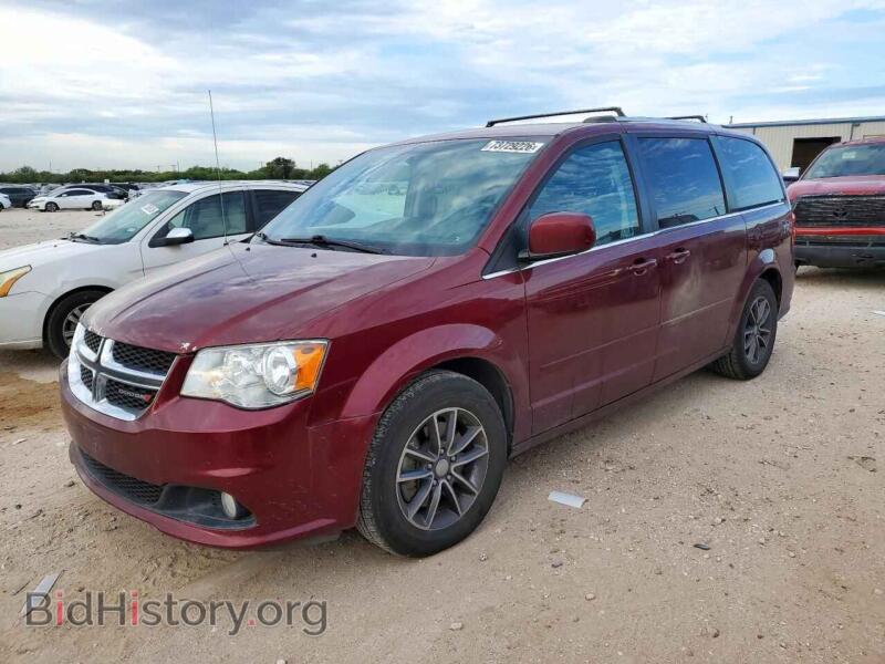 2017 Dodge CARAVAN SXT (VIN 2C4RDGCG8HR867712) — photo 1 of 13, Copart, damage: minor dents/scratches