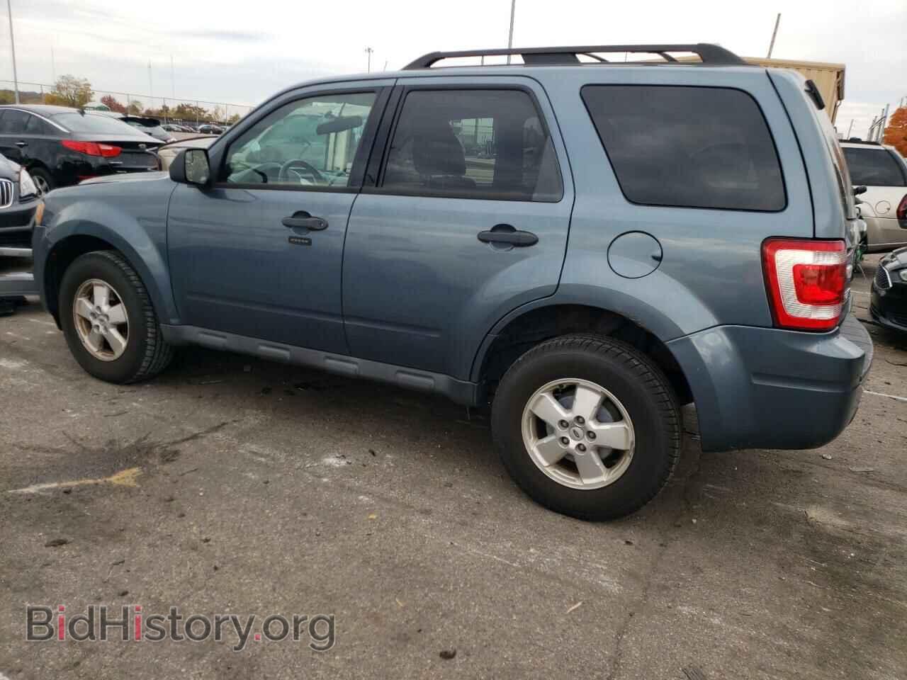 2011 FORD ESCAPE - VIN: 1FMCU0D72BKA91798 - Фото 2
