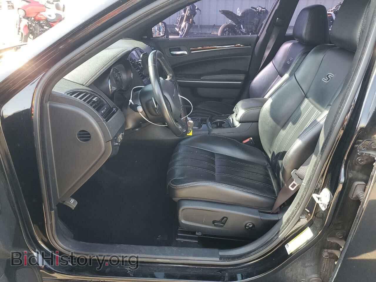 2019 CHRYSLER 300 - VIN: 2C3CCAGG9KH689925 - Фото 7