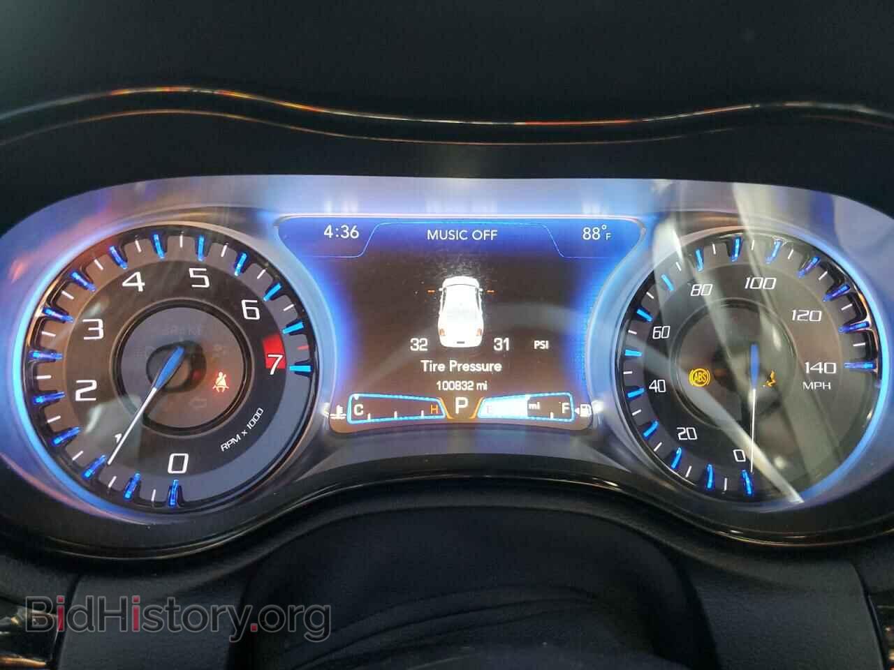 2019 CHRYSLER 300 - VIN: 2C3CCAGG9KH689925 - Фото 9