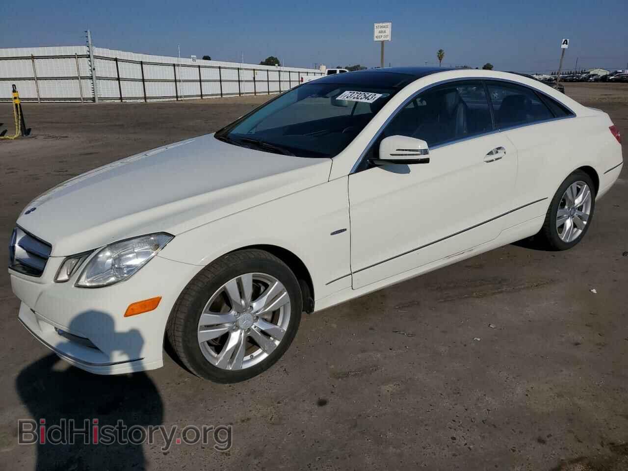 Photo WDDKJ5KB1CF164544 - MERCEDES-BENZ E-CLASS 2012
