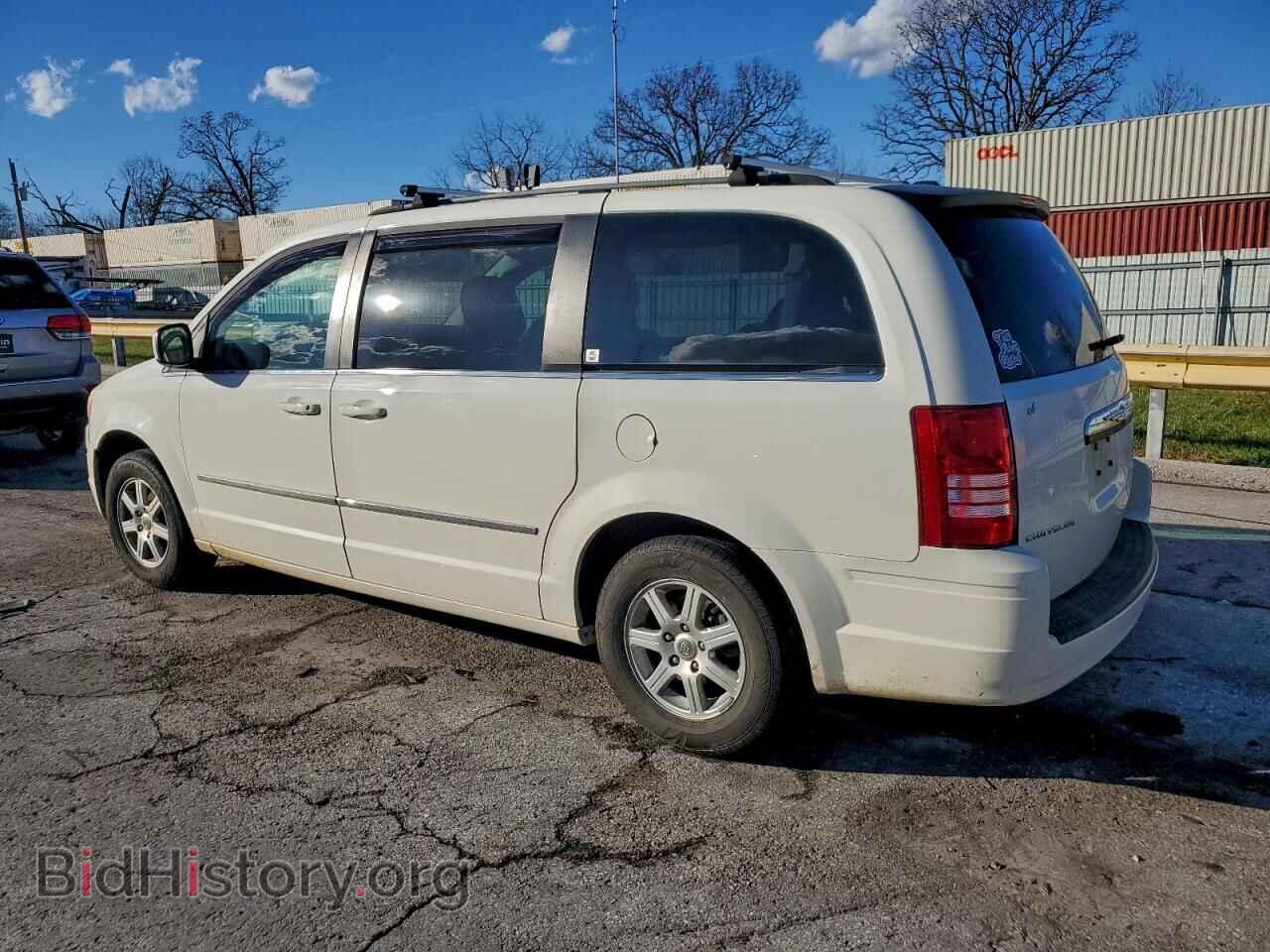 2010 CHRYSLER MINIVAN - VIN: 2A4RR5D1XAR209051 - Фото 2