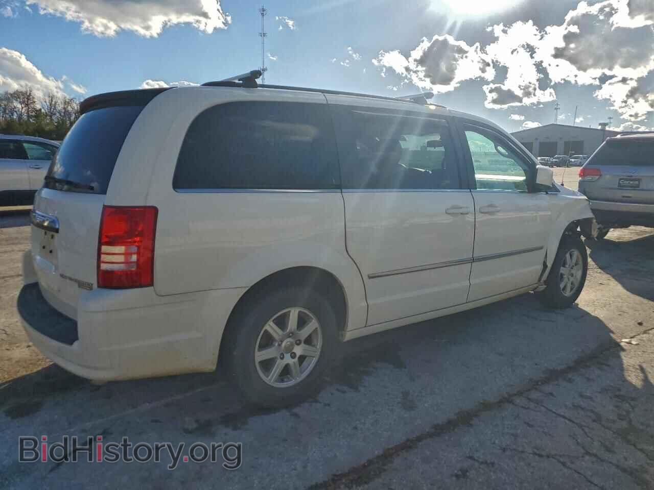 2010 CHRYSLER MINIVAN - VIN: 2A4RR5D1XAR209051 - Фото 3