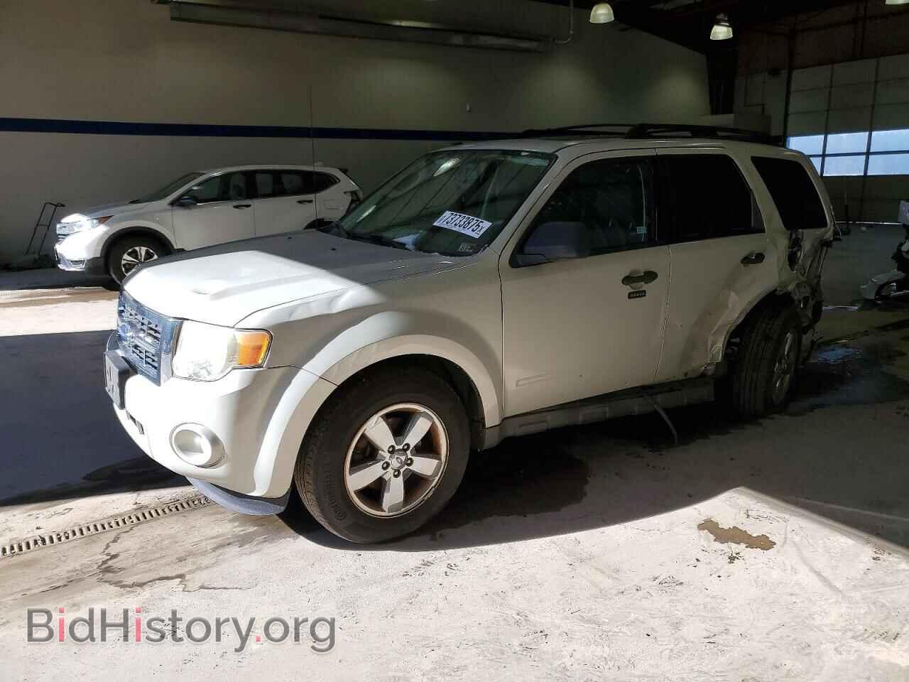 Photo 1FMCU03G09KA80102 - FORD ESCAPE 2009