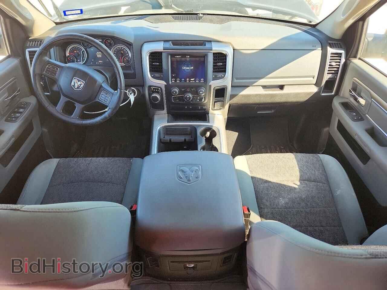 2019 RAM 1500 (VIN 1C6RR6LT6KS574462) — фото 8 из 12