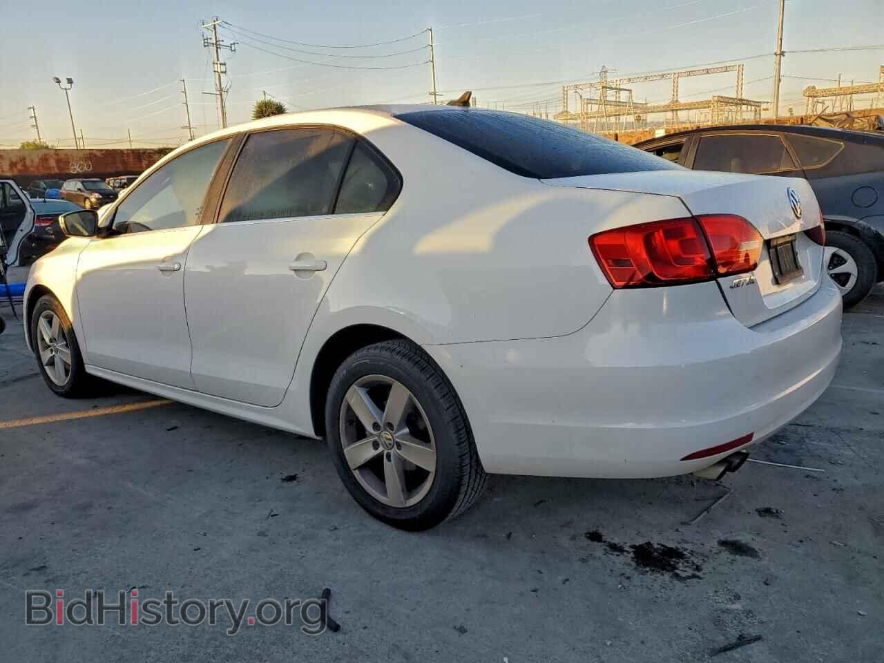 2014 VOLKSWAGEN JETTA - VIN: 3VWLL7AJ5EM355249 - Фото 2