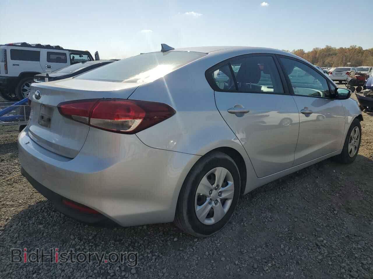 2017 KIA FORTE - VIN: 3KPFK4A71HE107827 - Фото 3
