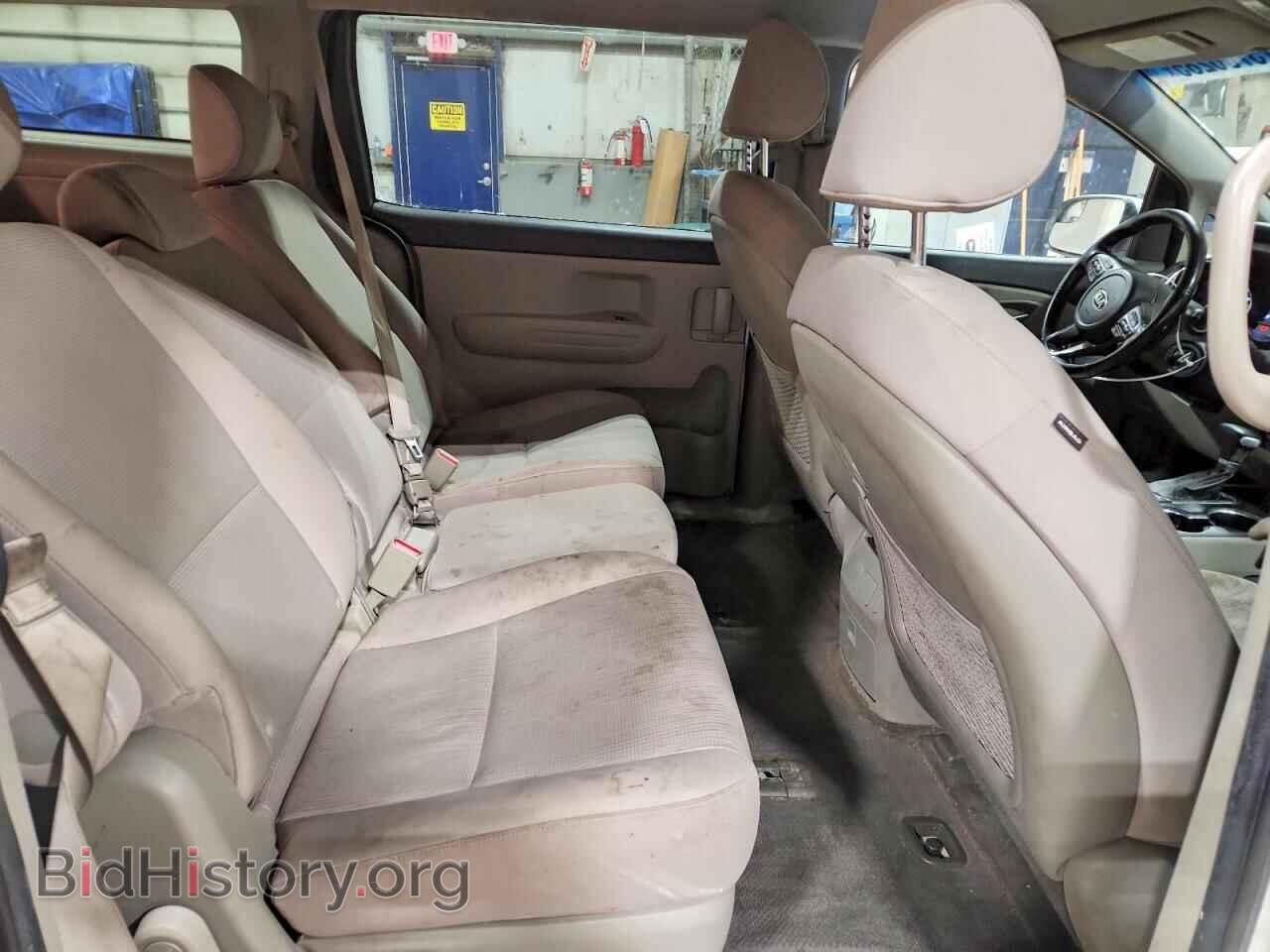 2019 KIA All Models - VIN: KNDMB5C19K6445155 - Photo 11