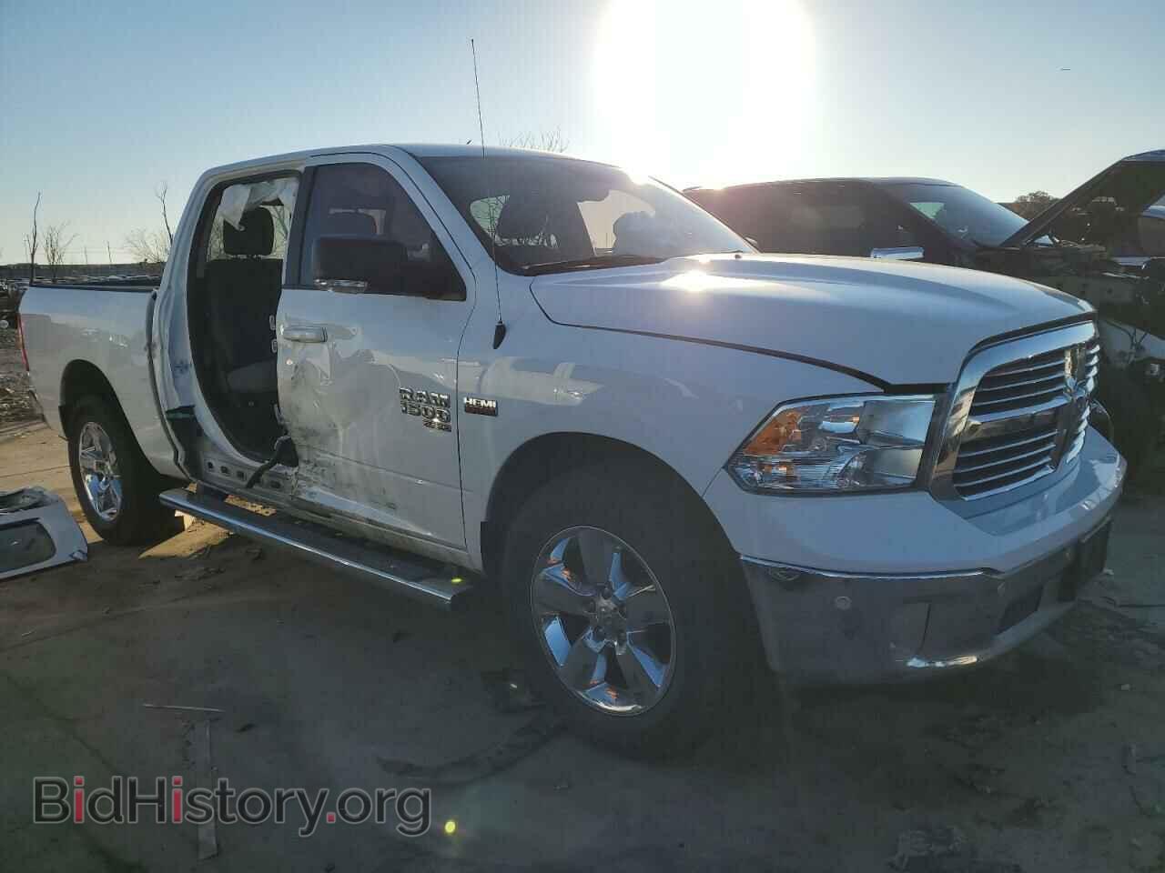 2019 RAM 1500 - VIN: 1C6RR7LTXKS623684 - Фото 4