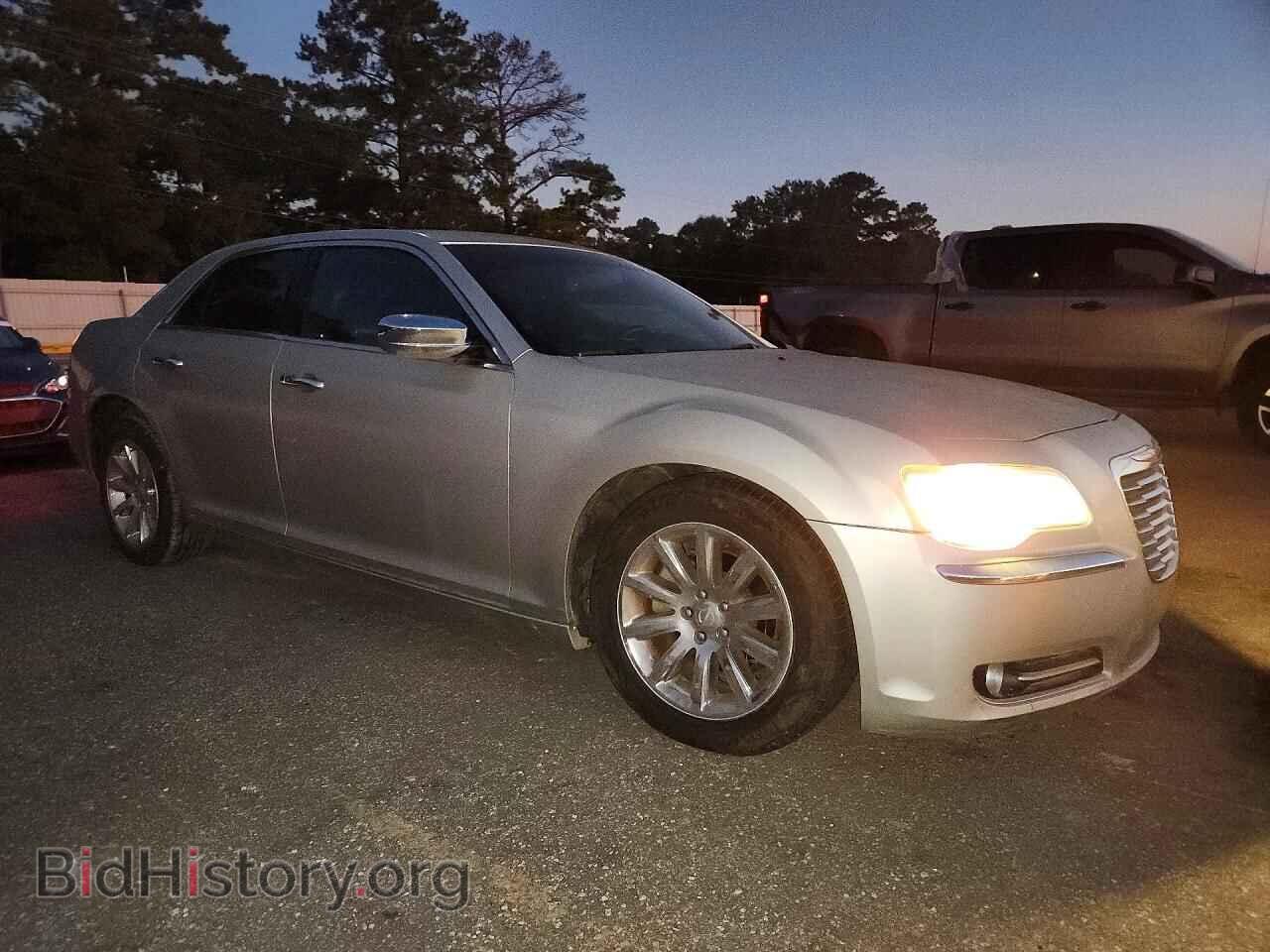 2012 Chrysler 300 (VIN 2C3CCACG0CH224263) — фото 4 из 12