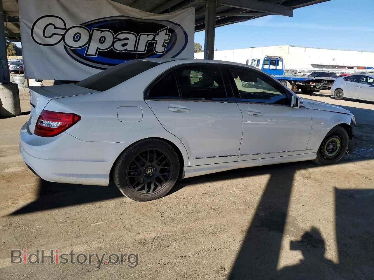 2013 MERCEDES-BENZ C-CLASS - VIN: WDDGF4HB7DR263944 - Фото 3