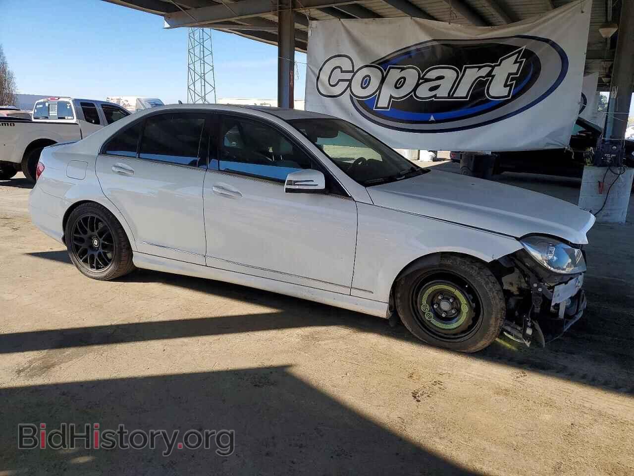 2013 MERCEDES-BENZ C-CLASS - VIN: WDDGF4HB7DR263944 - Фото 4