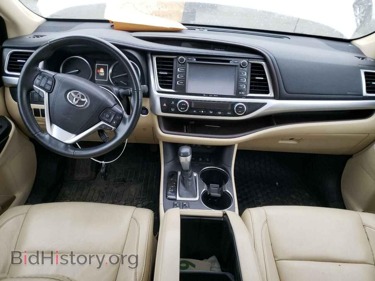 2018 TOYOTA HIGHLANDER - VIN: 5TDJZRFH8JS530596 - Фото 8