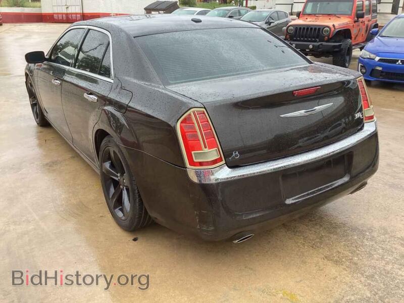 2012 Chrysler 300 (VIN 2C3CCAET1CH193230) — фото 3 из 10