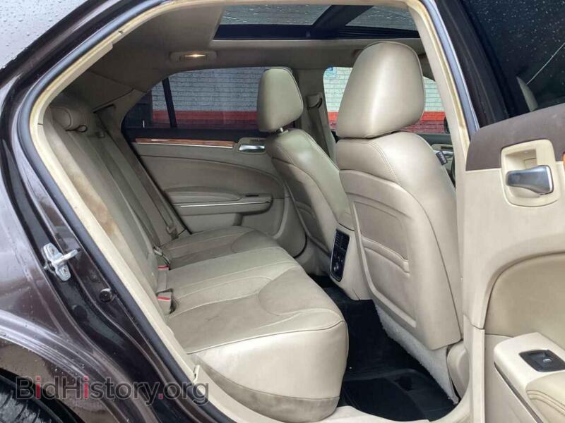 2012 Chrysler 300 (VIN 2C3CCAET1CH193230) — фото 6 из 10