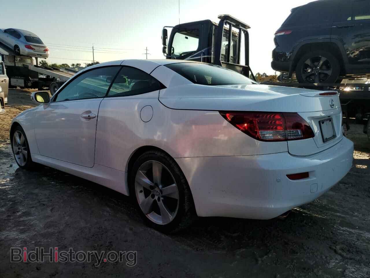 2011 LEXUS IS - VIN: JTHFF2C24B2519205 - Фото 2