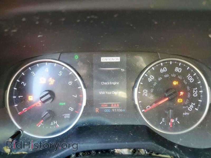 2019 Toyota RAV4 (VIN JTMP1RFVXKD016964) — photo 9 of 12