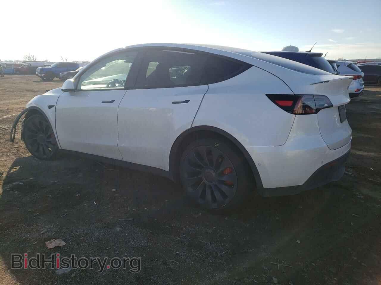 2022 TESLA MODEL Y - VIN: 7SAYGDEF9NF328838 - Фото 2
