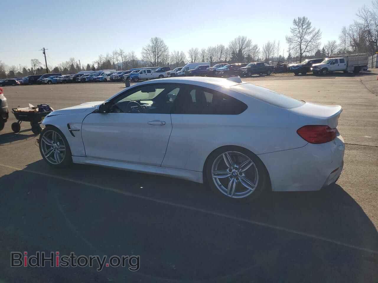 2015 BMW M4 - VIN: WBS3R9C55FK333931 - Фото 2