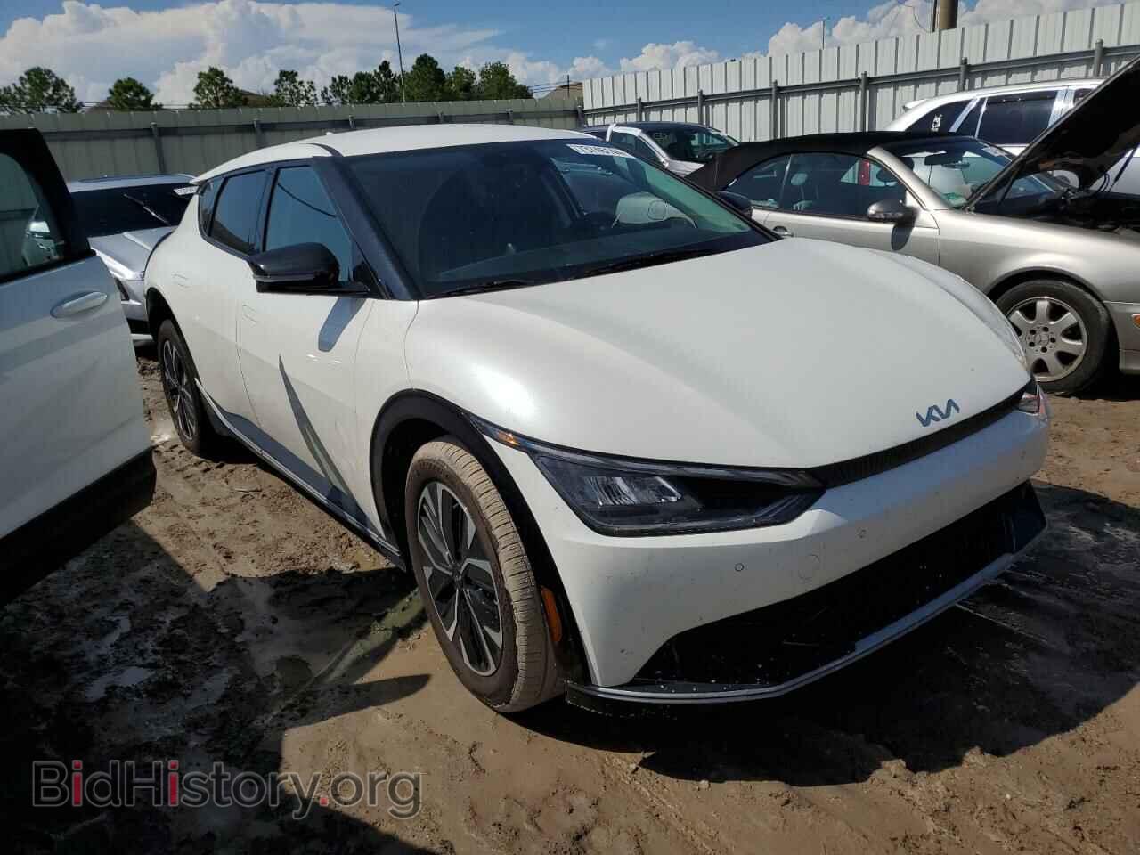 2022 KIA EV6 LIGHT - VIN: KNDC34LA7N5036746 - Photo 4
