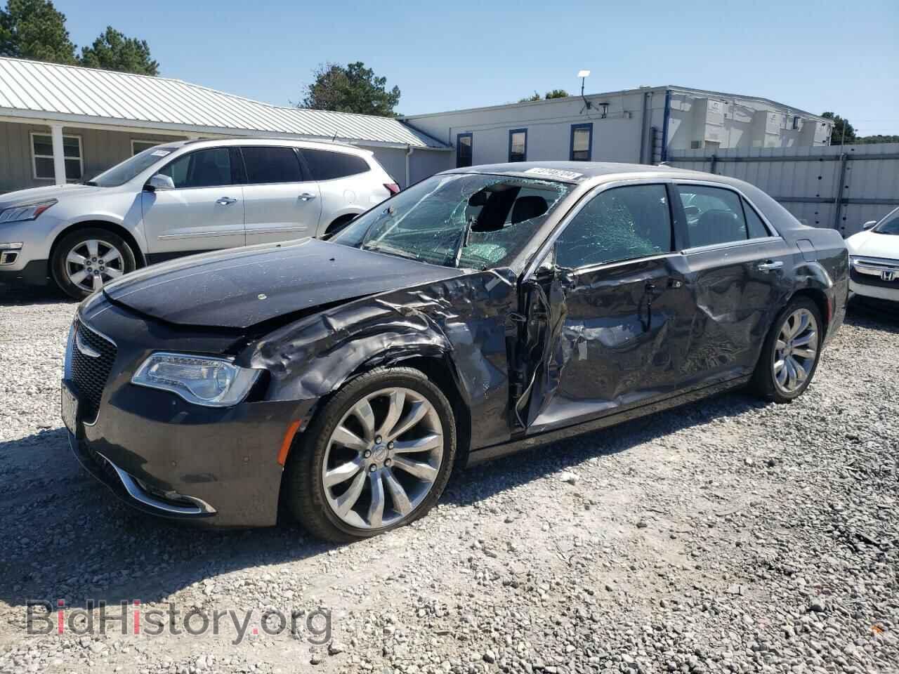 Фотография 2C3CCAEG2JH263916 - CHRYSLER 300 2018