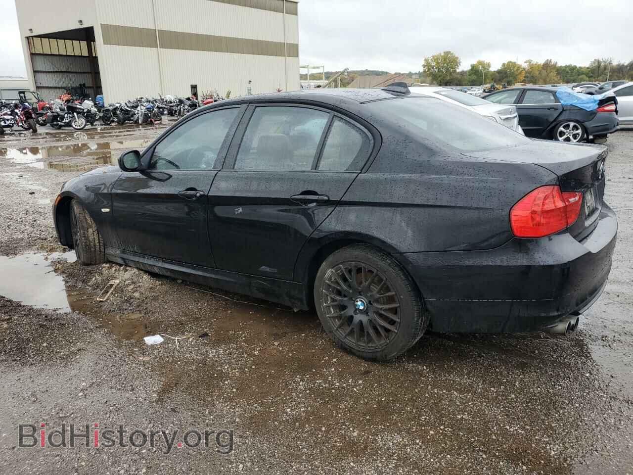 2011 BMW 3 SERIES - VIN: WBAPH7C54BE459977 - Фото 2