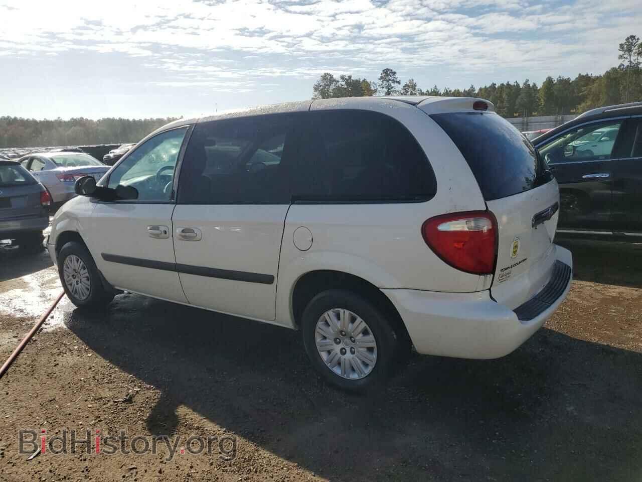 2006 CHRYSLER MINIVAN - VIN: 1A4GP45R66B557141 - Фото 2
