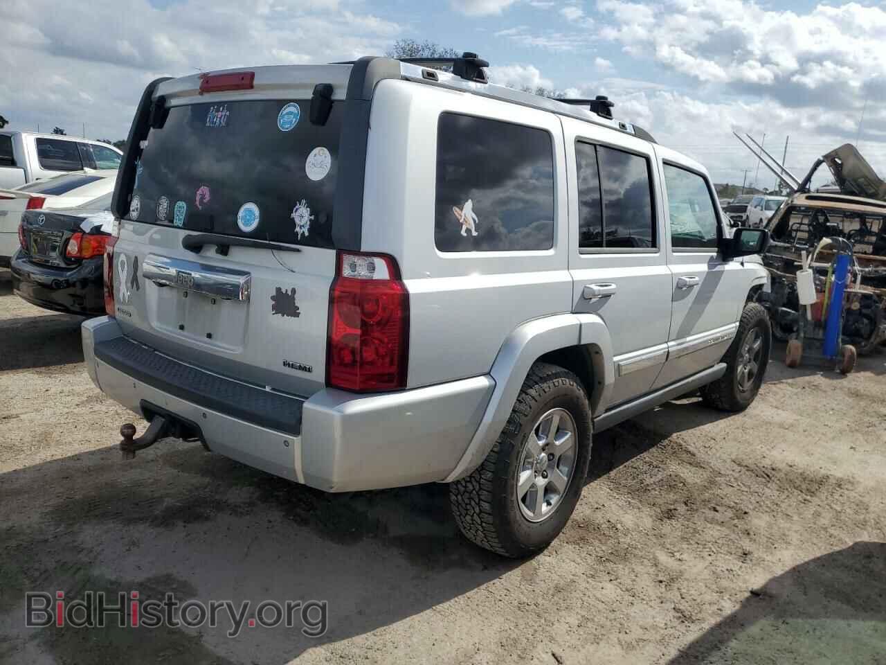 2008 JEEP COMMANDER - VIN: 1J8HH58228C191776 - Фото 3