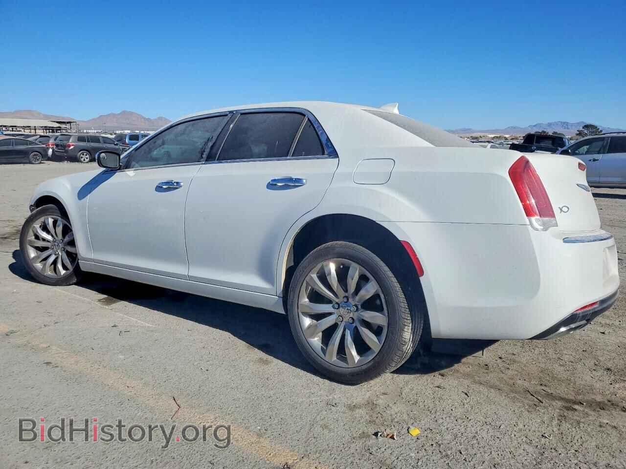 2019 CHRYSLER 300 - VIN: 2C3CCAEG3KH697859 - Photo 2