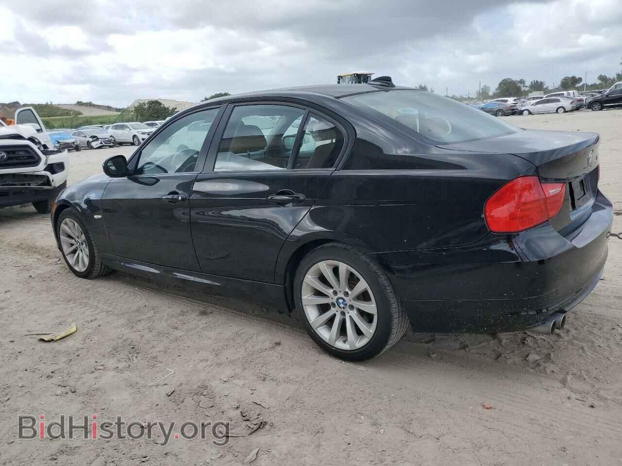 2011 BMW 3 SERIES - VIN: WBAPH5C58BA442756 - Фото 2