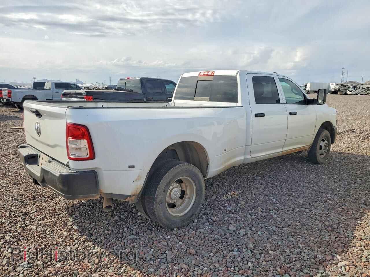 2022 RAM 3500 - VIN: 3C63RPGLXNG151501 - Photo 3