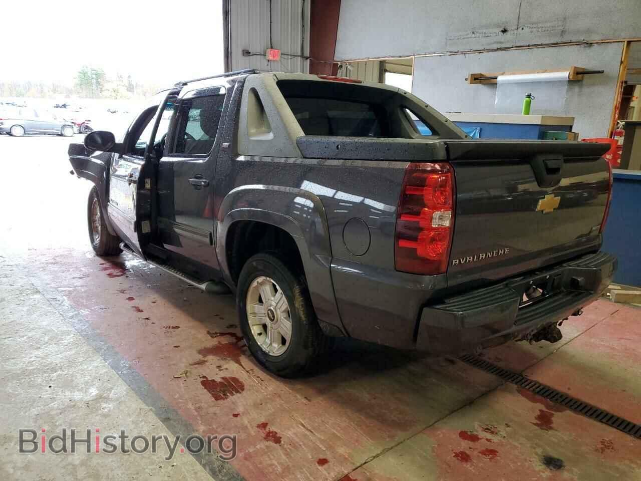 2010 CHEVROLET AVALANCHE - VIN: 3GNVKFE02AG181733 - Фото 2