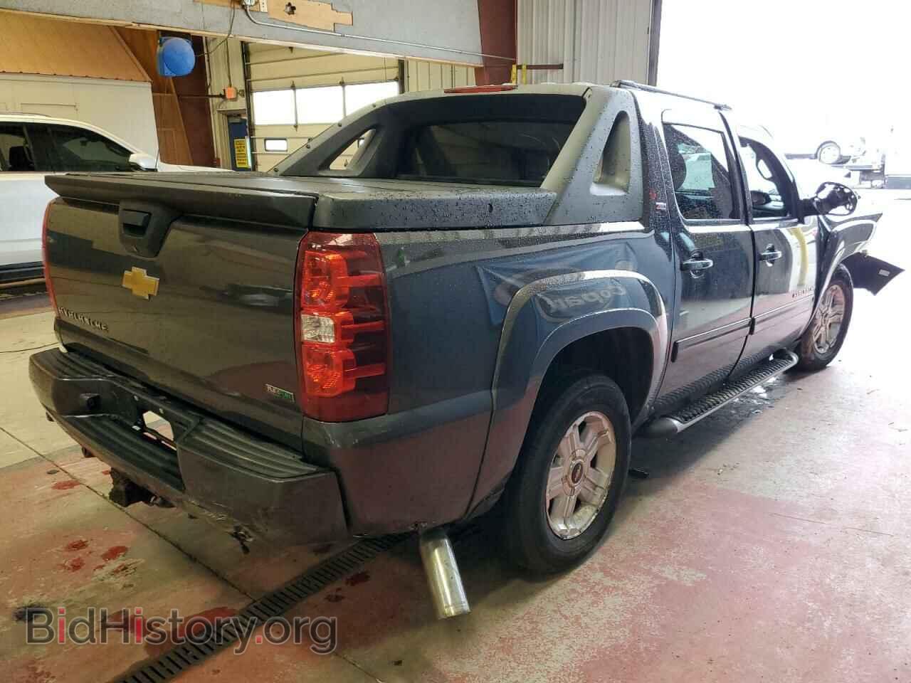 2010 CHEVROLET AVALANCHE - VIN: 3GNVKFE02AG181733 - Фото 3