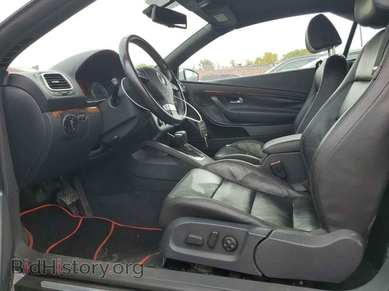 2009 VOLKSWAGEN EOS - VIN: WVWFA71F09V013043 - Photo 7