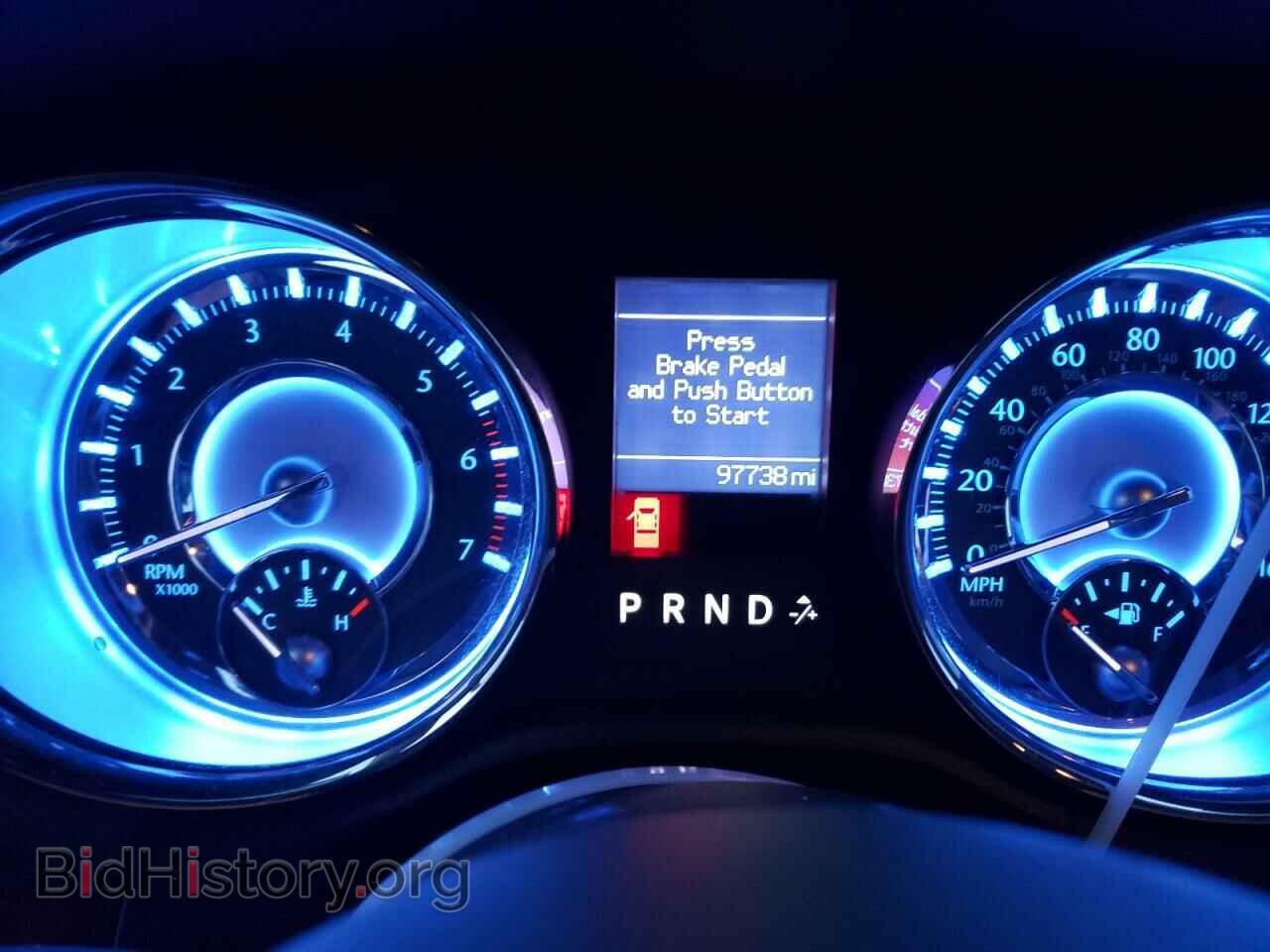 2011 CHRYSLER 300 - VIN: 2C3CA6CT0BH595082 - Фото 9