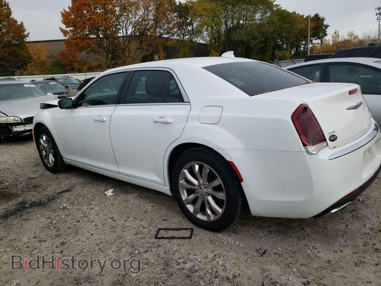 2015 CHRYSLER 300 - VIN: 2C3CCARG3FH760751 - Фото 2