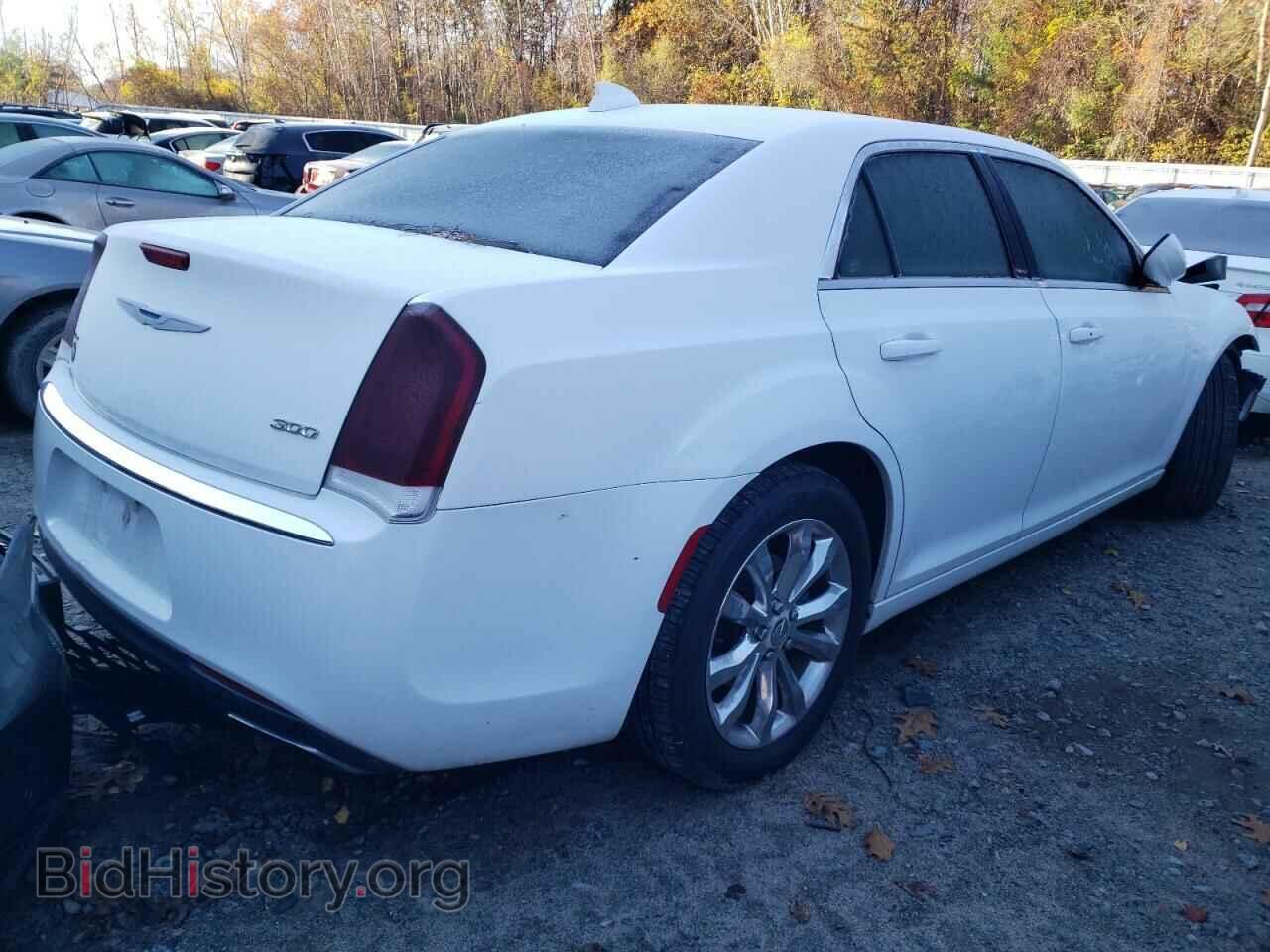 2015 CHRYSLER 300 - VIN: 2C3CCARG3FH760751 - Фото 3