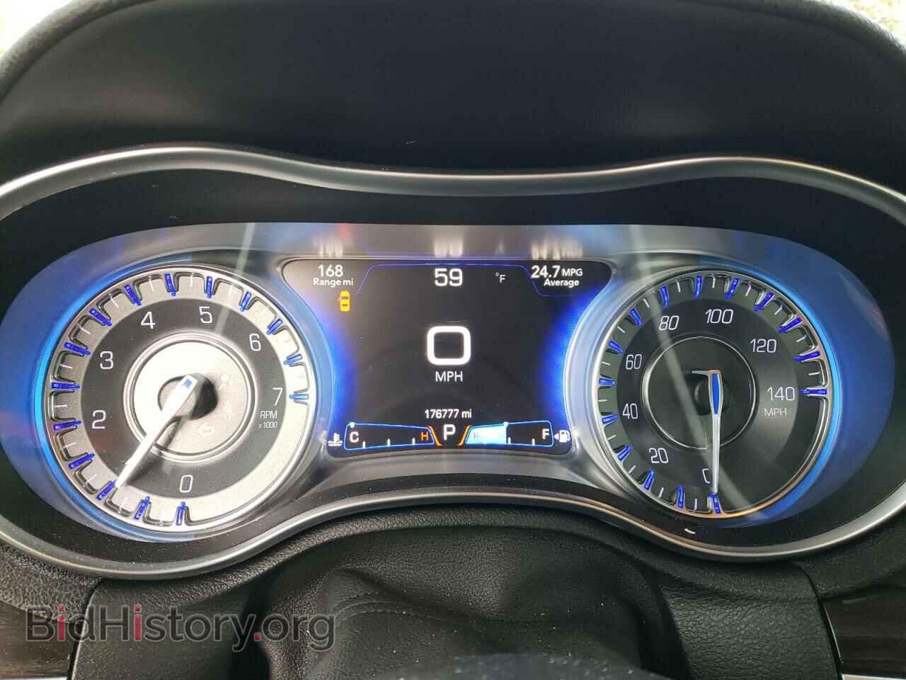 2015 CHRYSLER 300 - VIN: 2C3CCARG3FH760751 - Фото 9