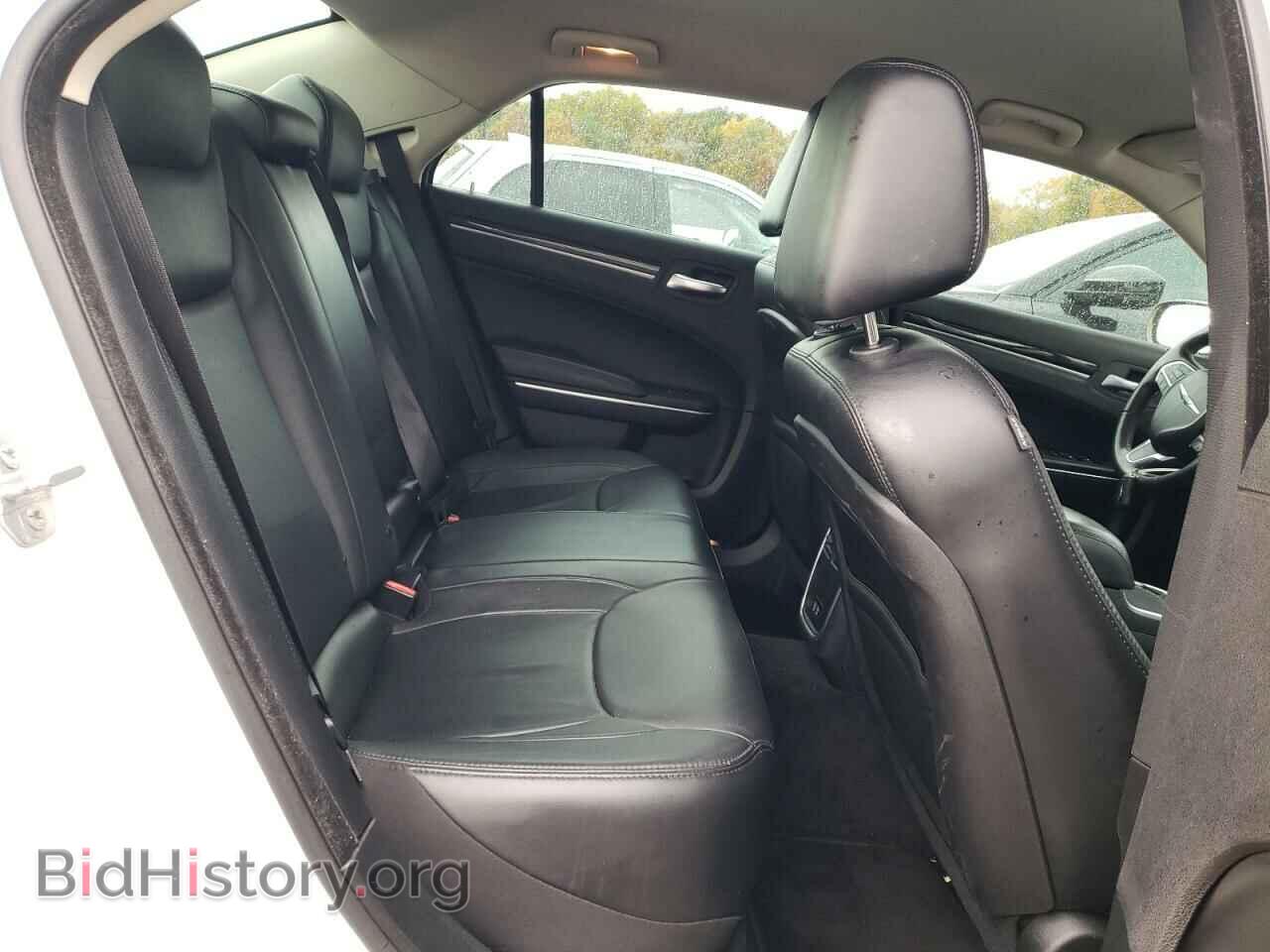 2015 CHRYSLER 300 - VIN: 2C3CCARG3FH760751 - Фото 10