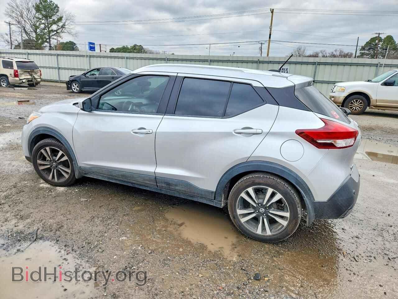 2020 NISSAN KICKS - VIN: 3N1CP5CV2LL552073 - Фото 2