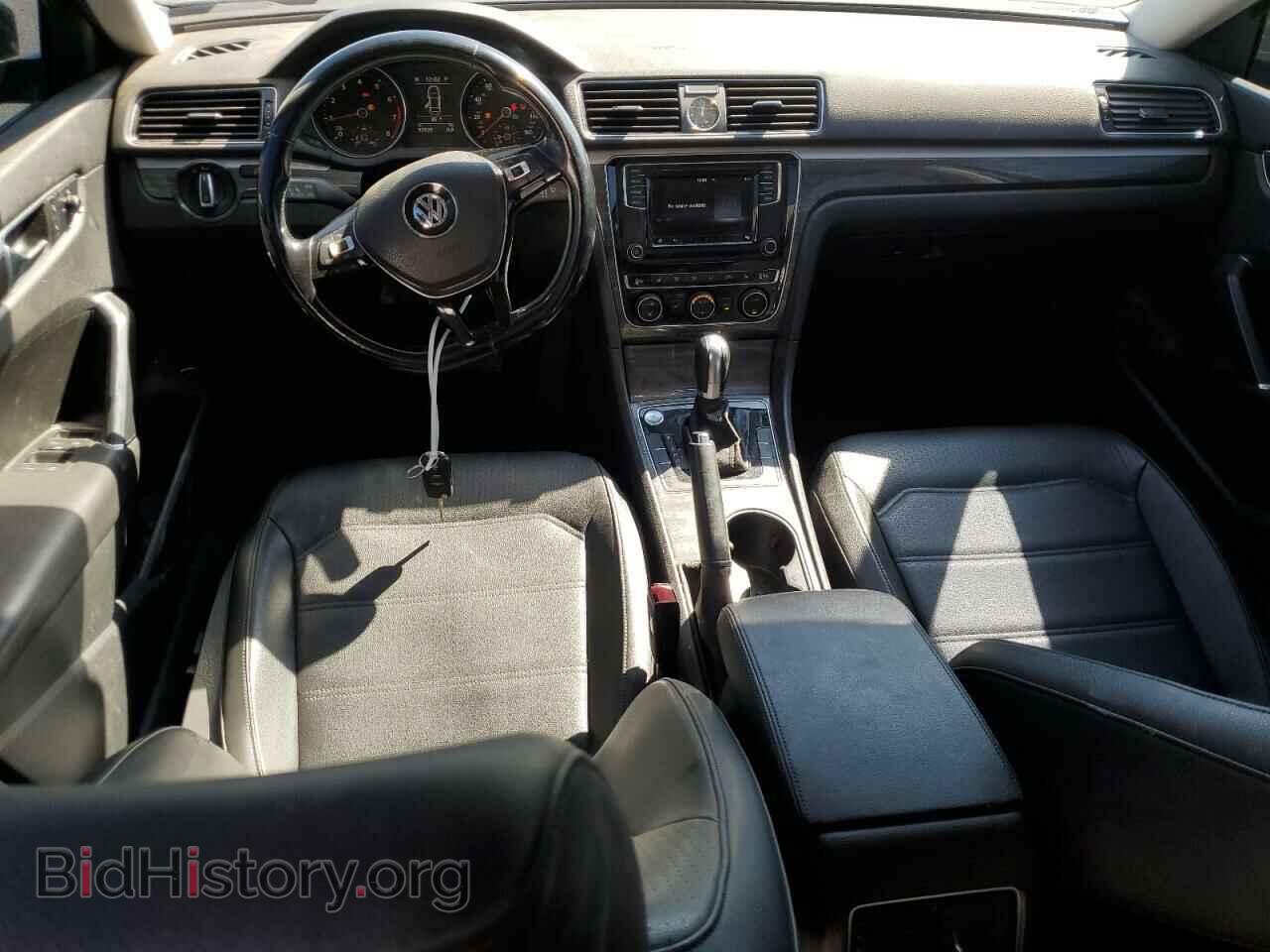 2017 VOLKSWAGEN PASSAT - VIN: 1VWBT7A37HC081202 - Фото 8